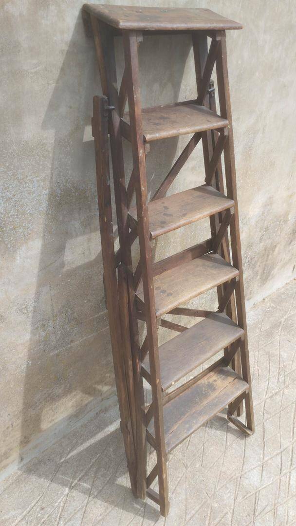 Escabeau ancien