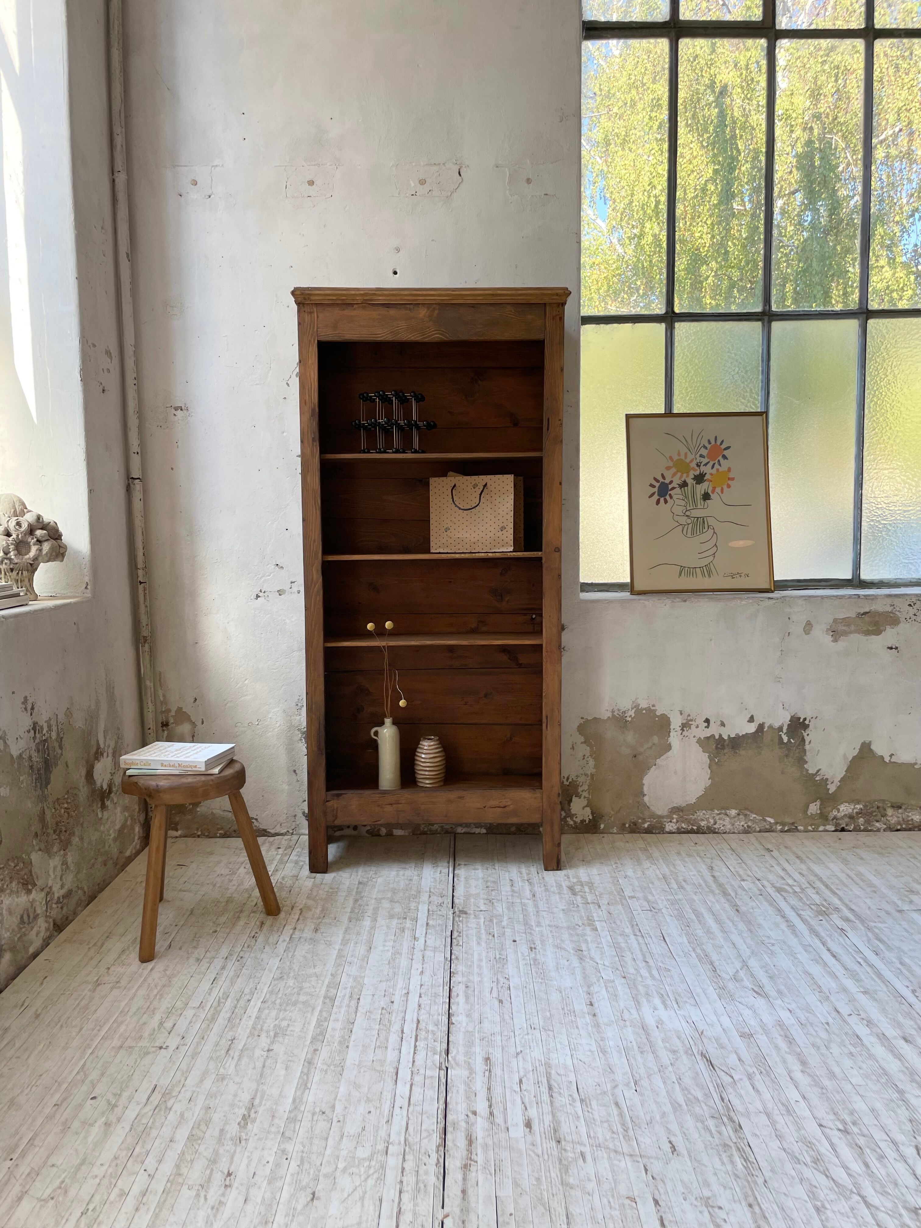 Library bonnetière pine