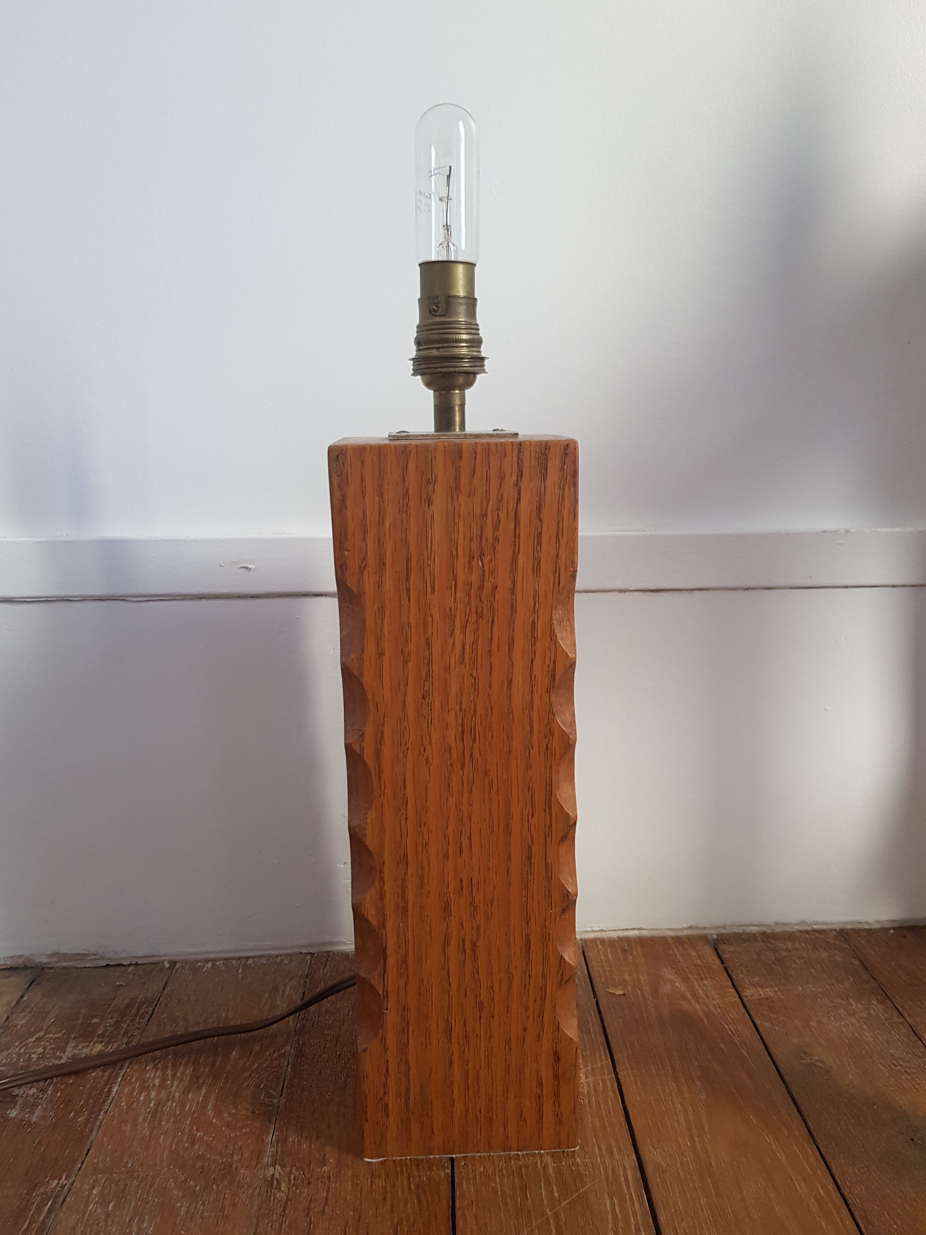 Wooden lamp foot