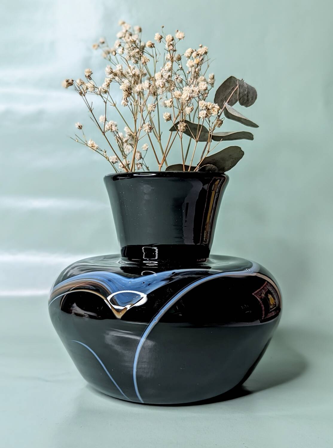 Vase Verrerie de Maure - Vieil black and scrolls