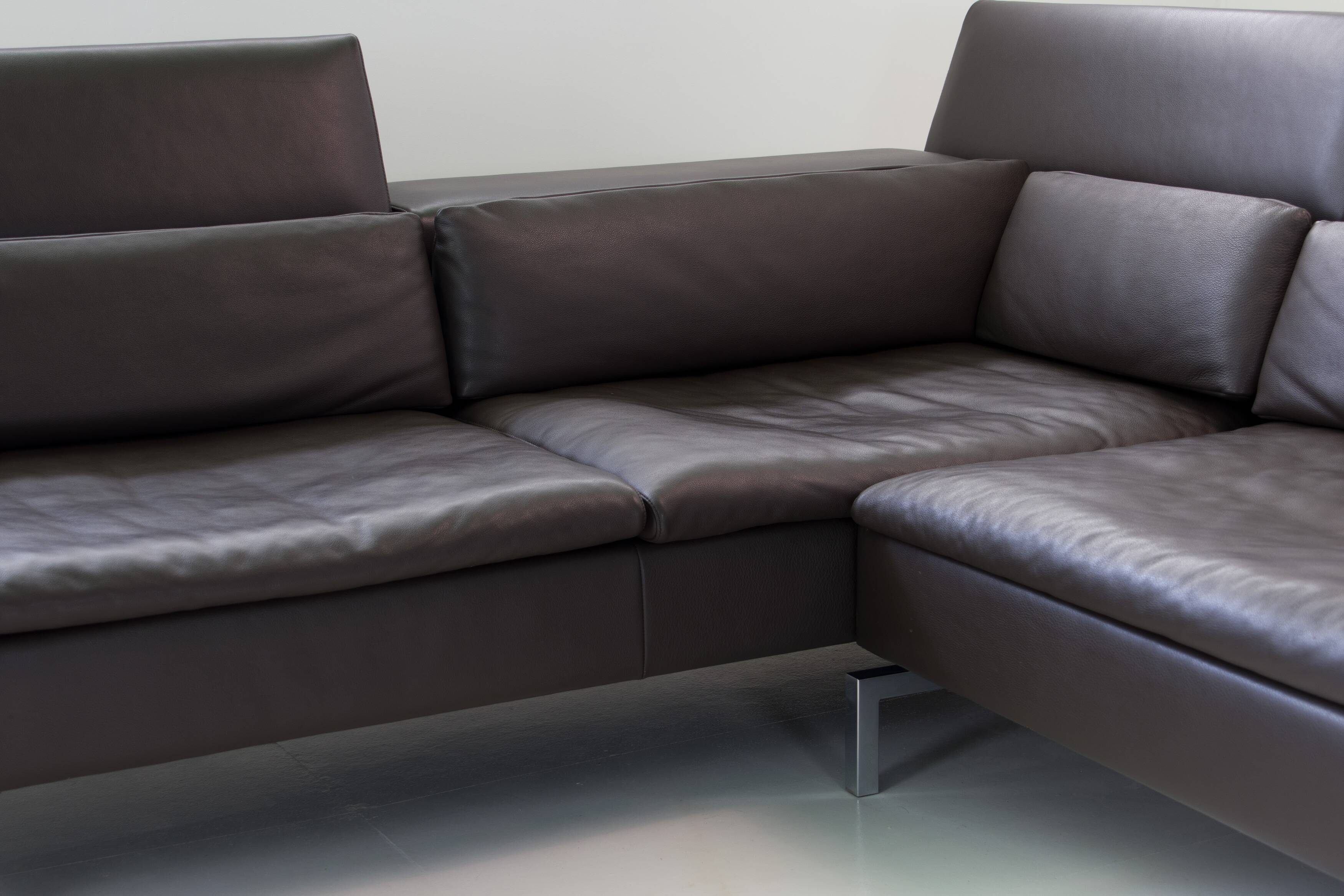 Jori Shiva leather corner sofa – Jean-Pierre Audebert
