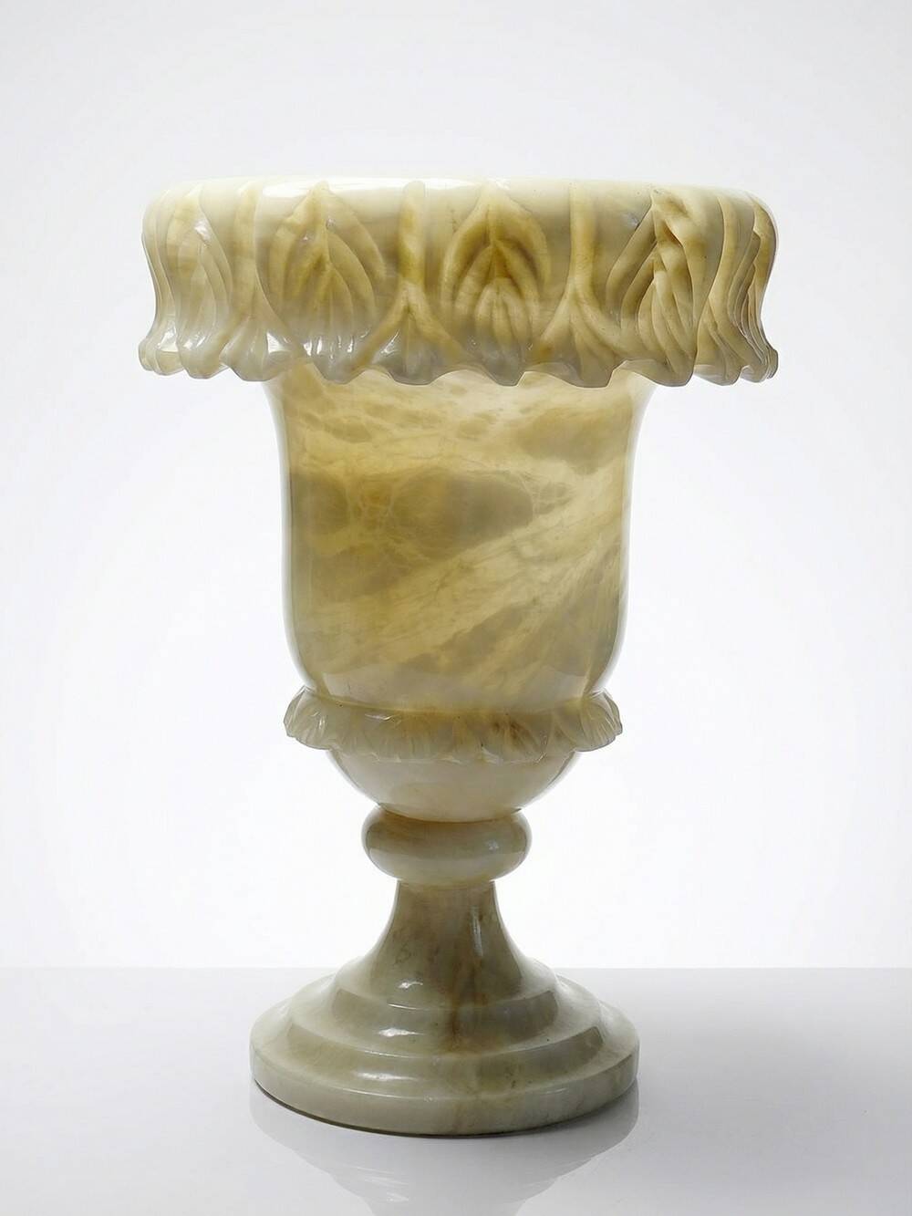 Large medical pot in alabaster/yellowish marble, Belle Époque style.