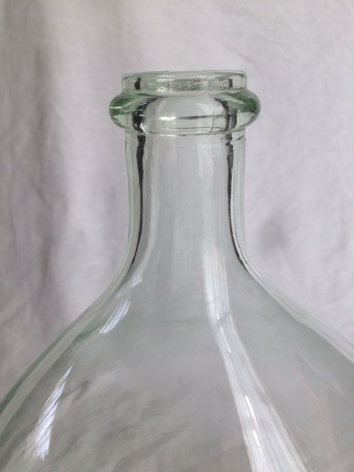 Transparent demijohn of 12L