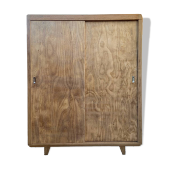 Armoire vintage