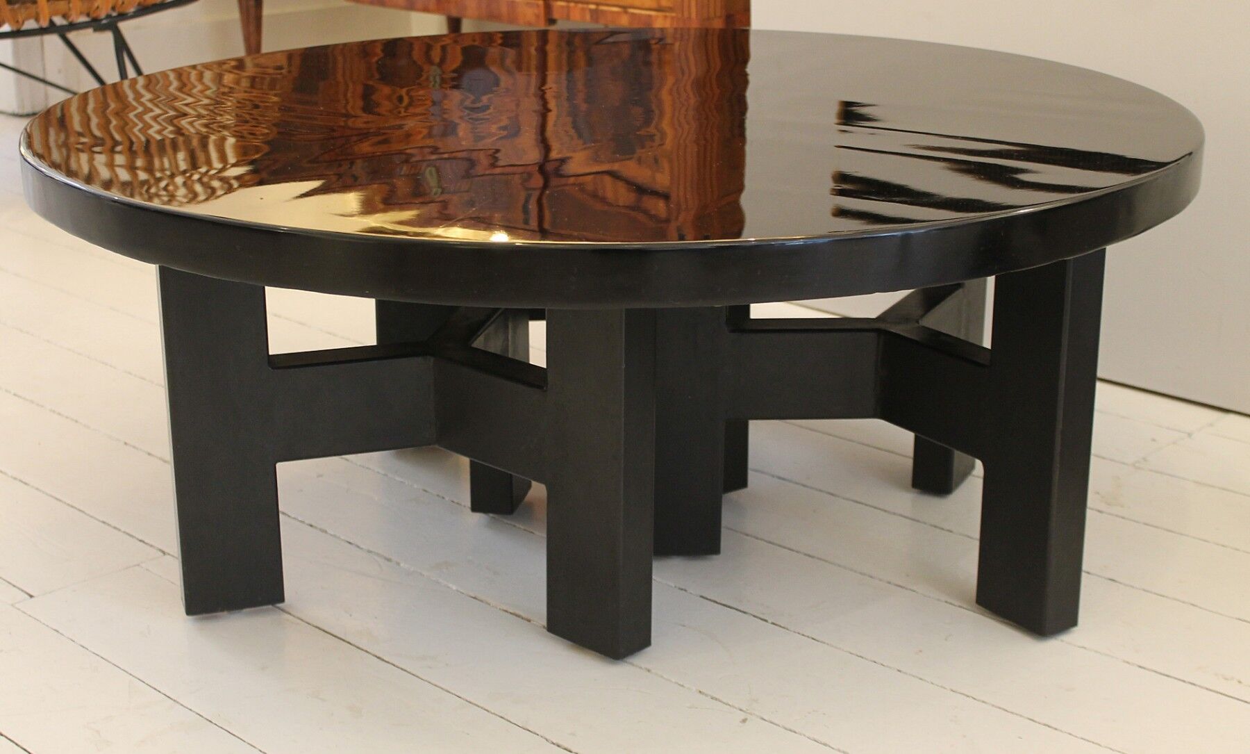 Black lacquered resin round coffee table by Ado Chale c.1970s