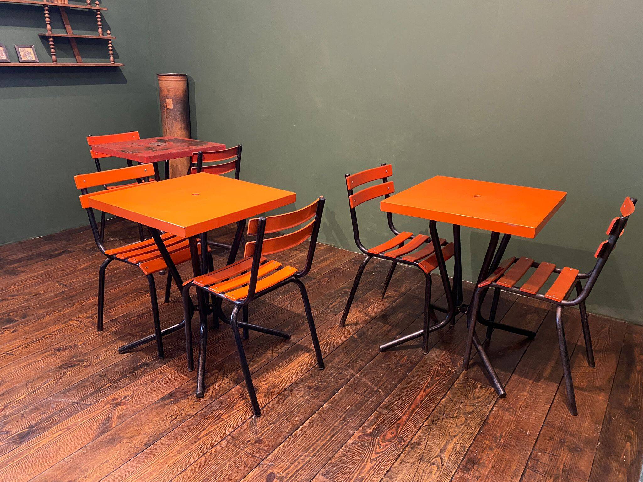 Terrace tables and chairs