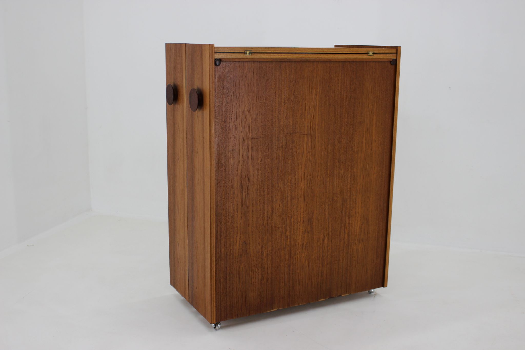 Meuble bar de Johannes Andersen, Danemark, 1960