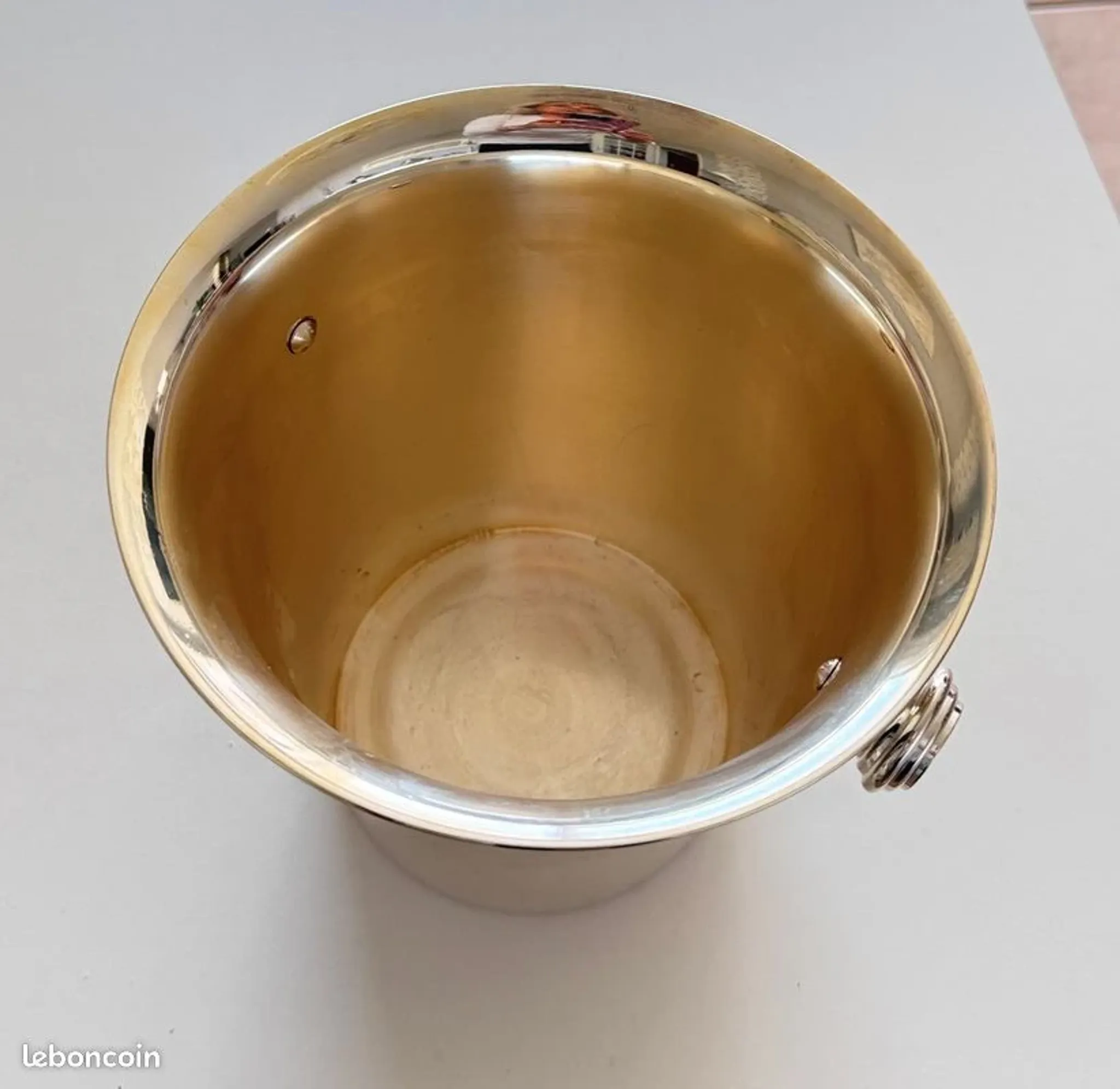 Champagne bucket