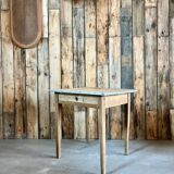 Table en bois et métal