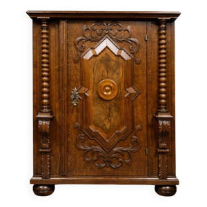 Meuble d'apparat en bois