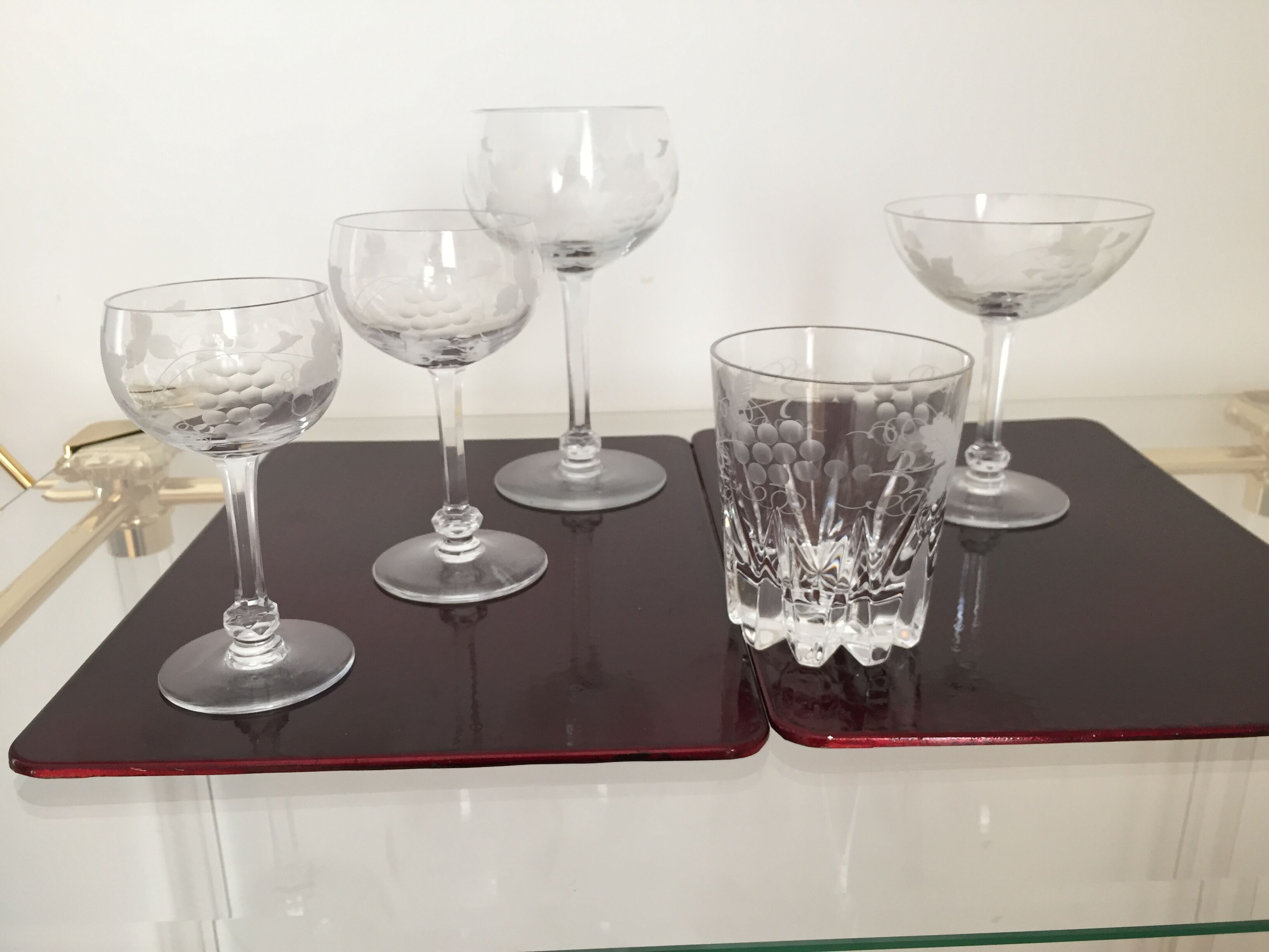 11 cups a champagne in crystal