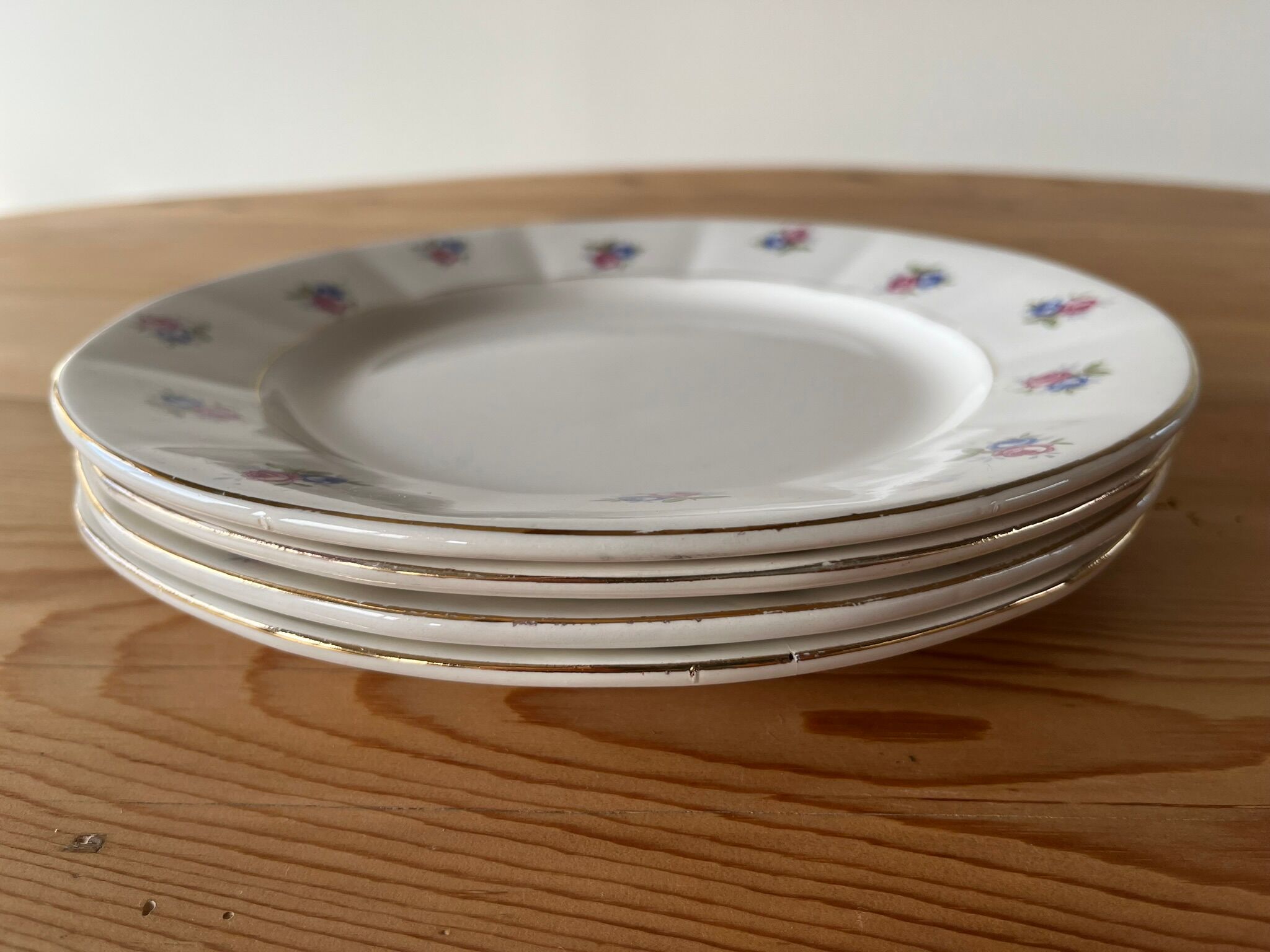 4 old Digoin & Sarreguemines “little flowers” flat plates