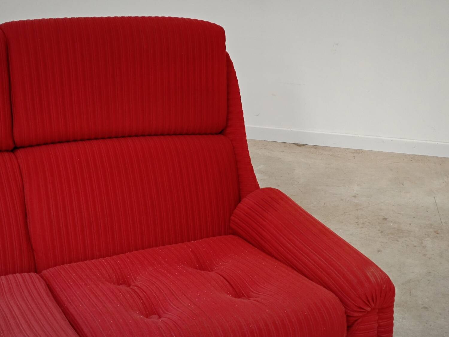 Complete red salon jitona style atlantis space age 1970