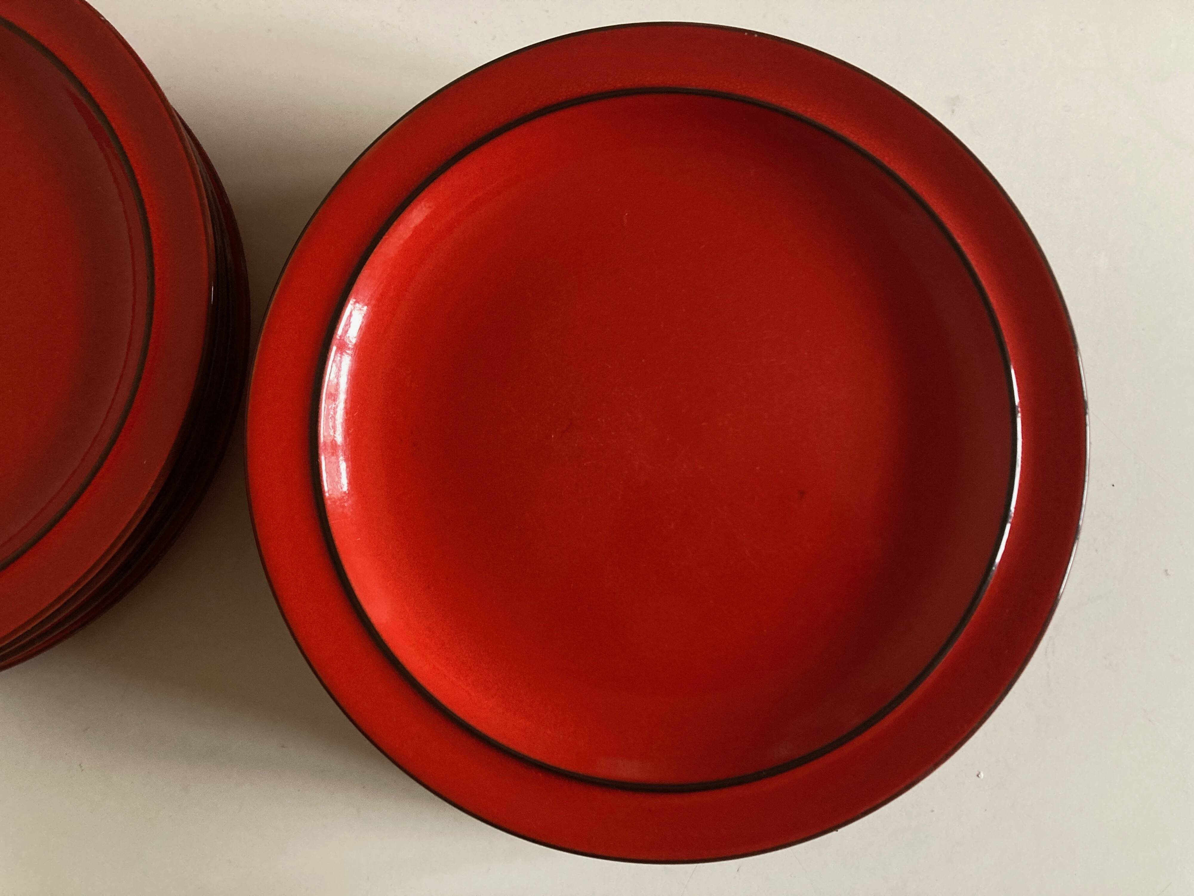 Set of 10 plates 1970 in red stoneware design Hertha Bengtson Thomas Rosenthal Scandinavian