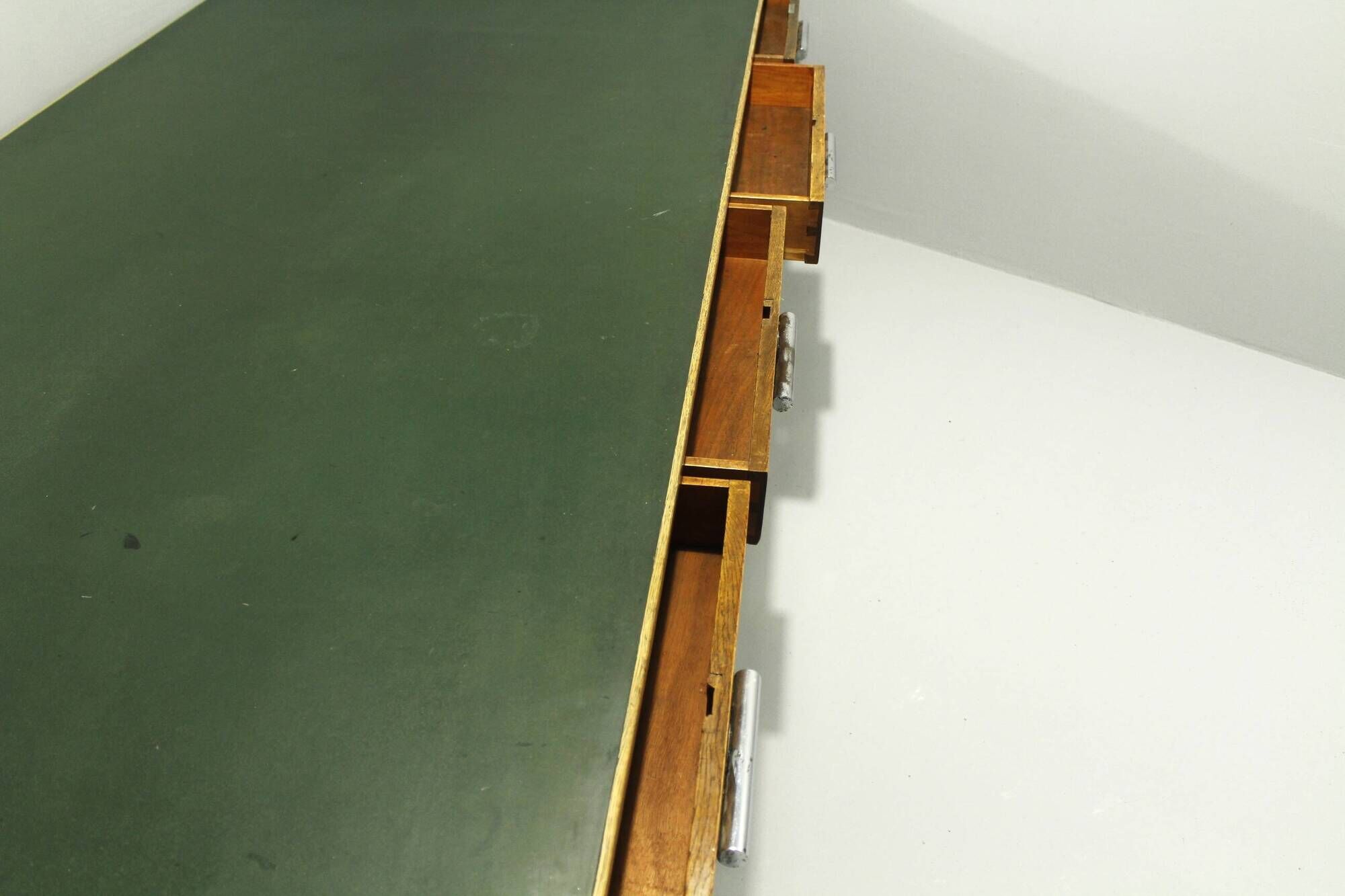 Vintage Bauhaus Desk in Oak, 1930s, II