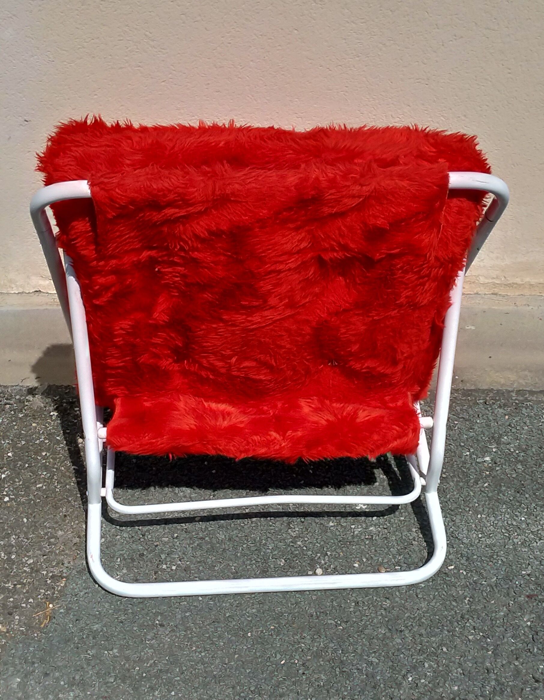 7s folding chair in faux fur