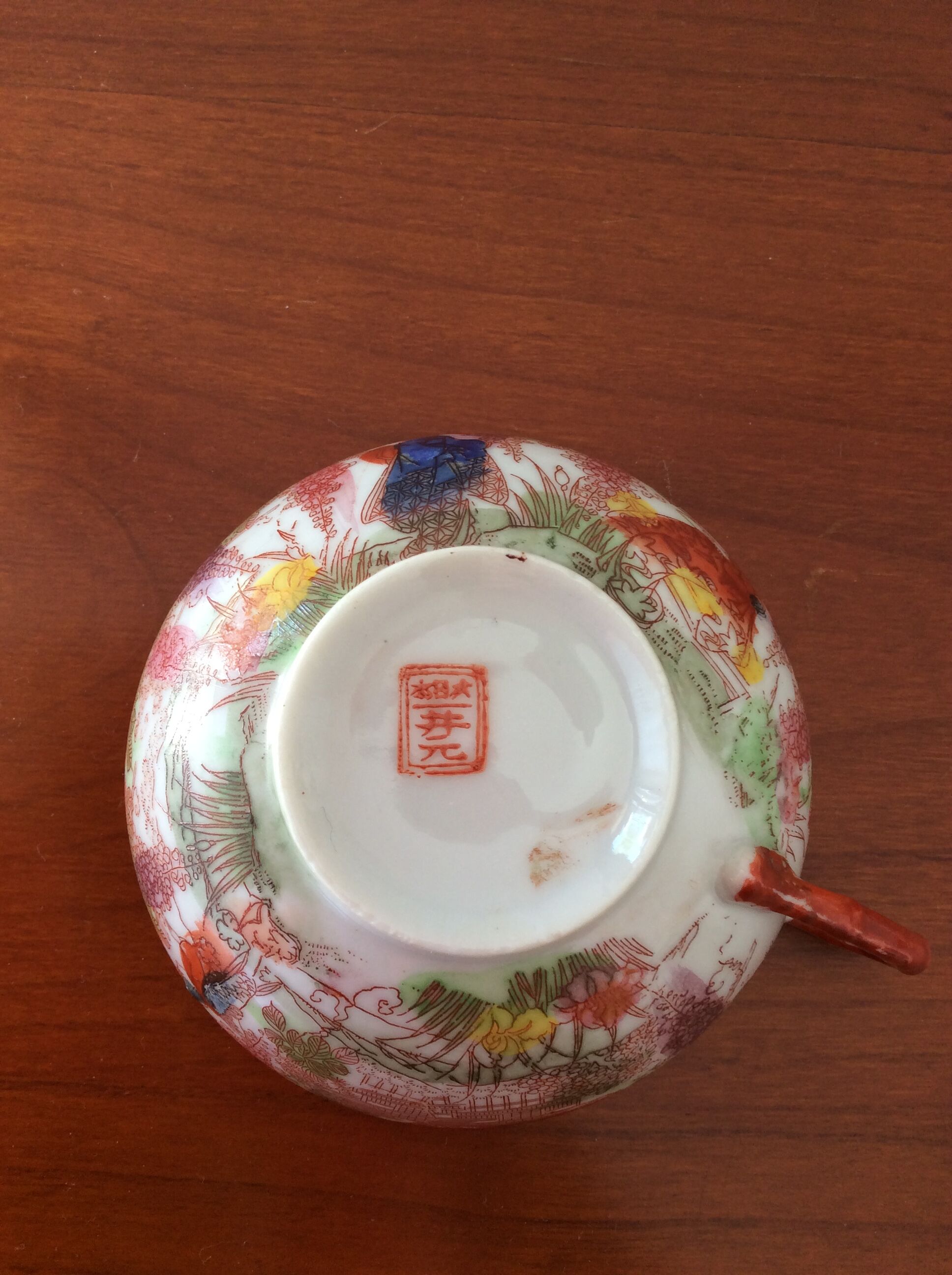 Set of 8 very old fine porcelain cups Japan and 2 under cups