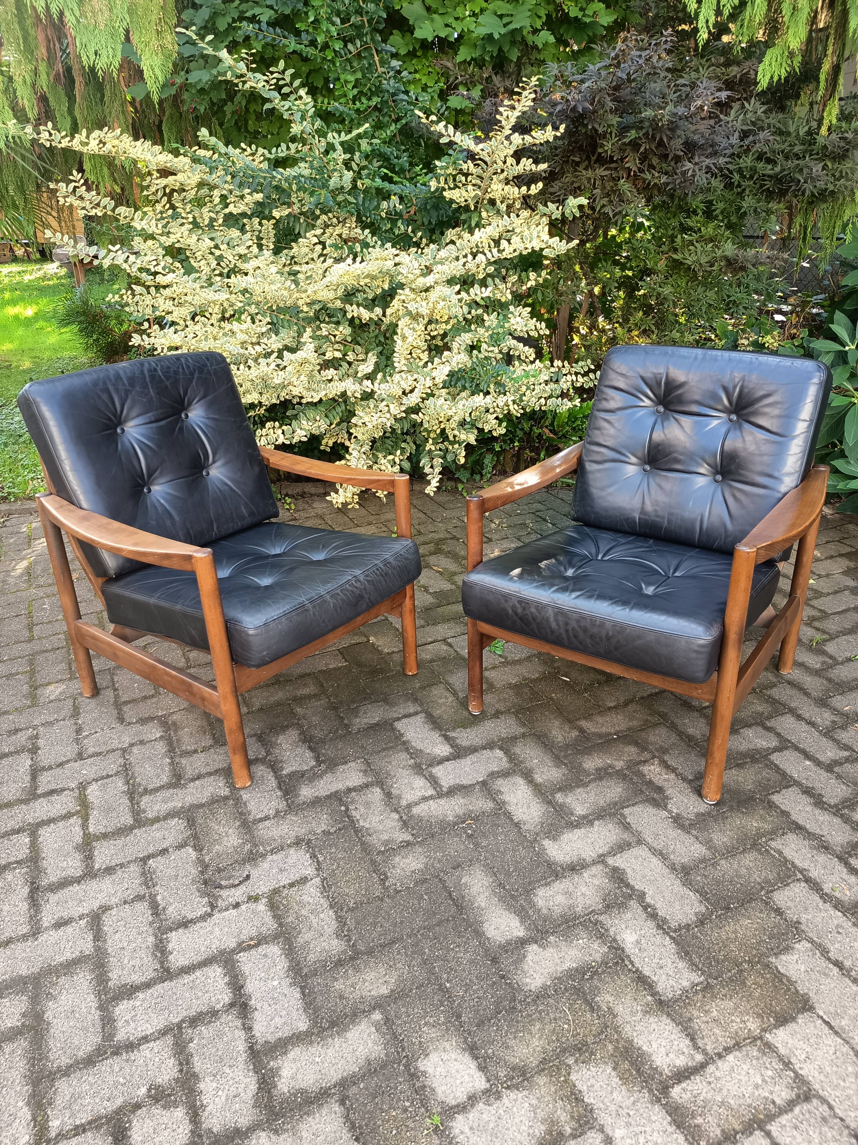 Paire de fauteuils scandinaves cuir, 1960