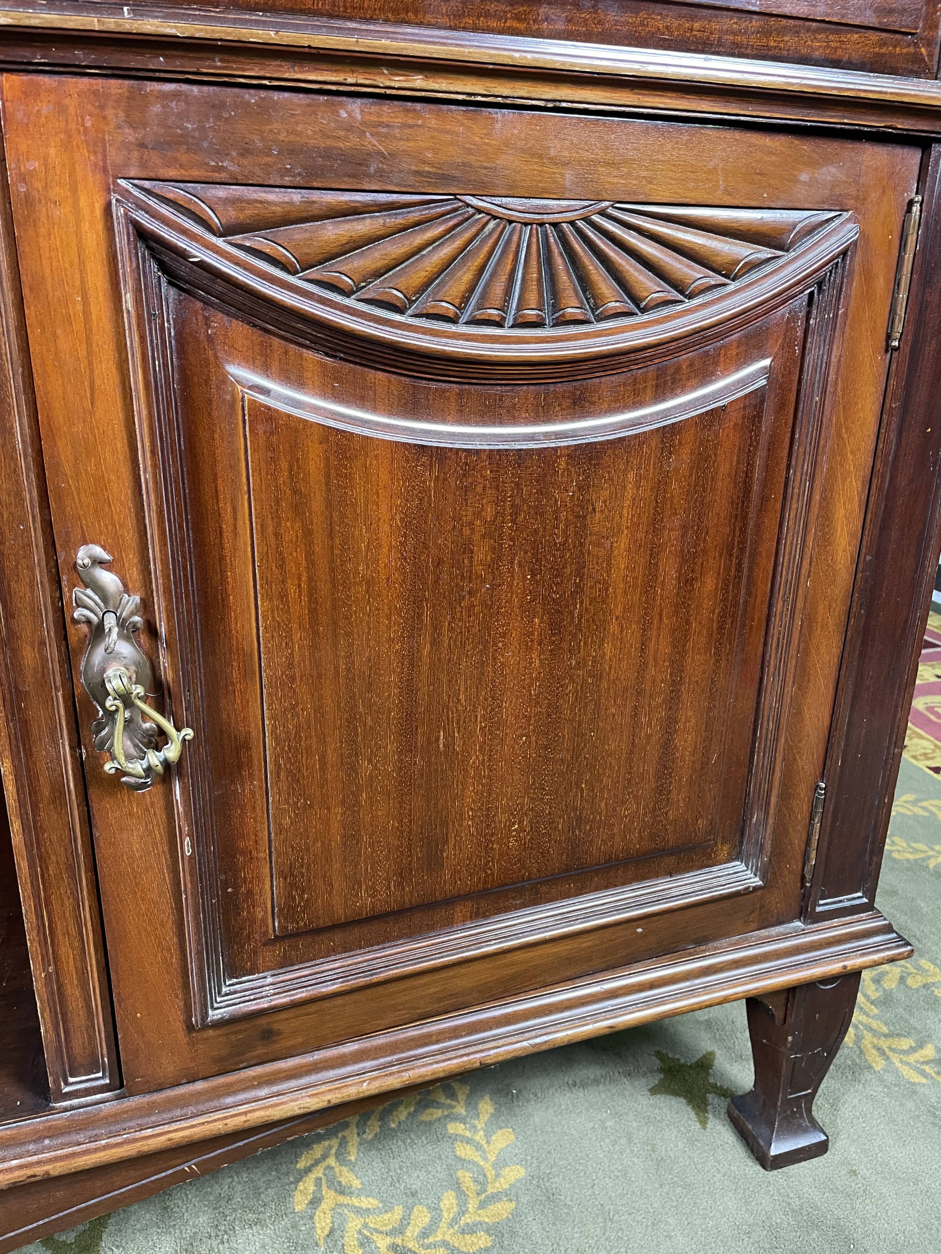 English buffet in solid mahogany hobbs&compagnie london