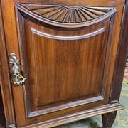 English buffet in solid mahogany hobbs&compagnie london