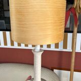 Lampe et abat-jour en bois clair