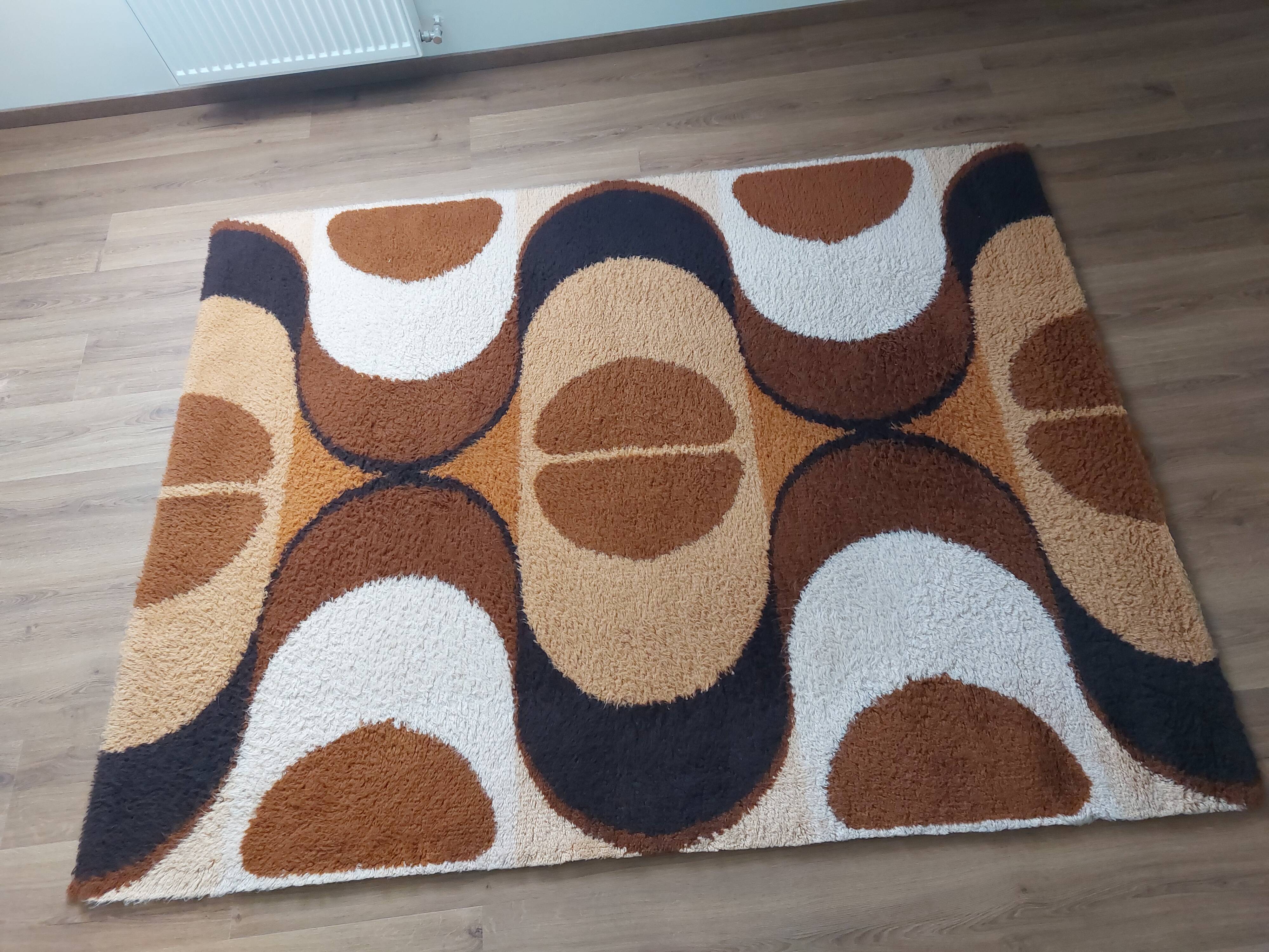 Louis de poortere haïti rug 220x170 - vintage 70s space age
