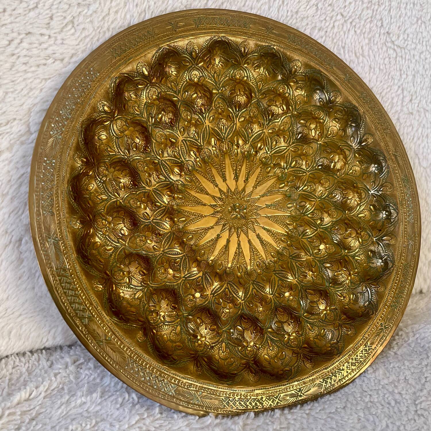 Brass pocket emptier