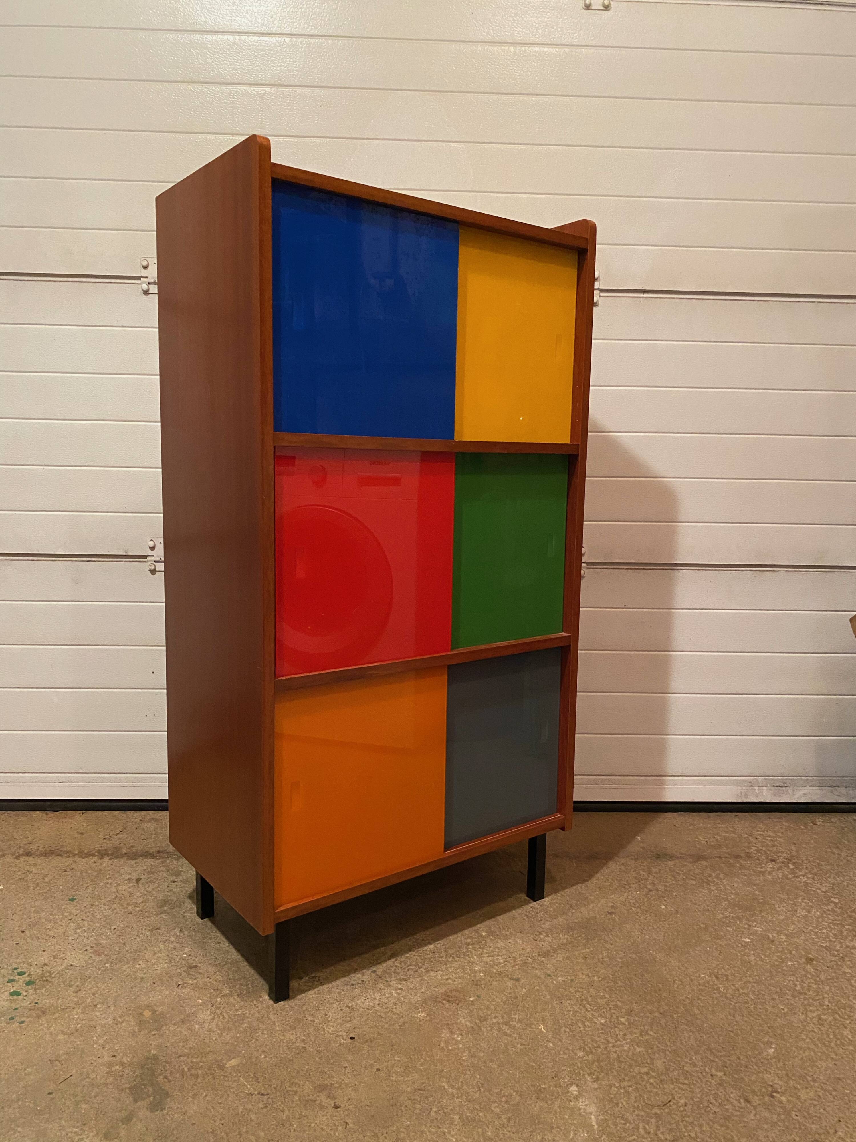 Vintage bookcase/display cabinet
