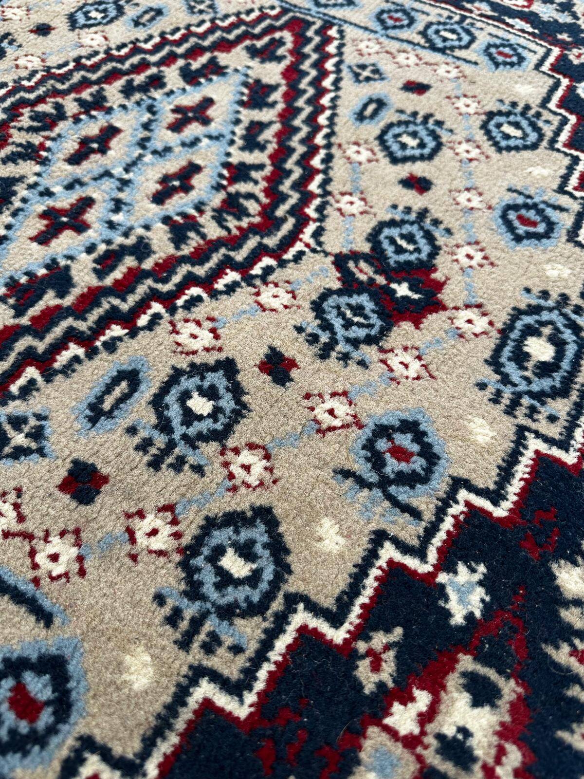 Grand tapis oriental 2m x 3m