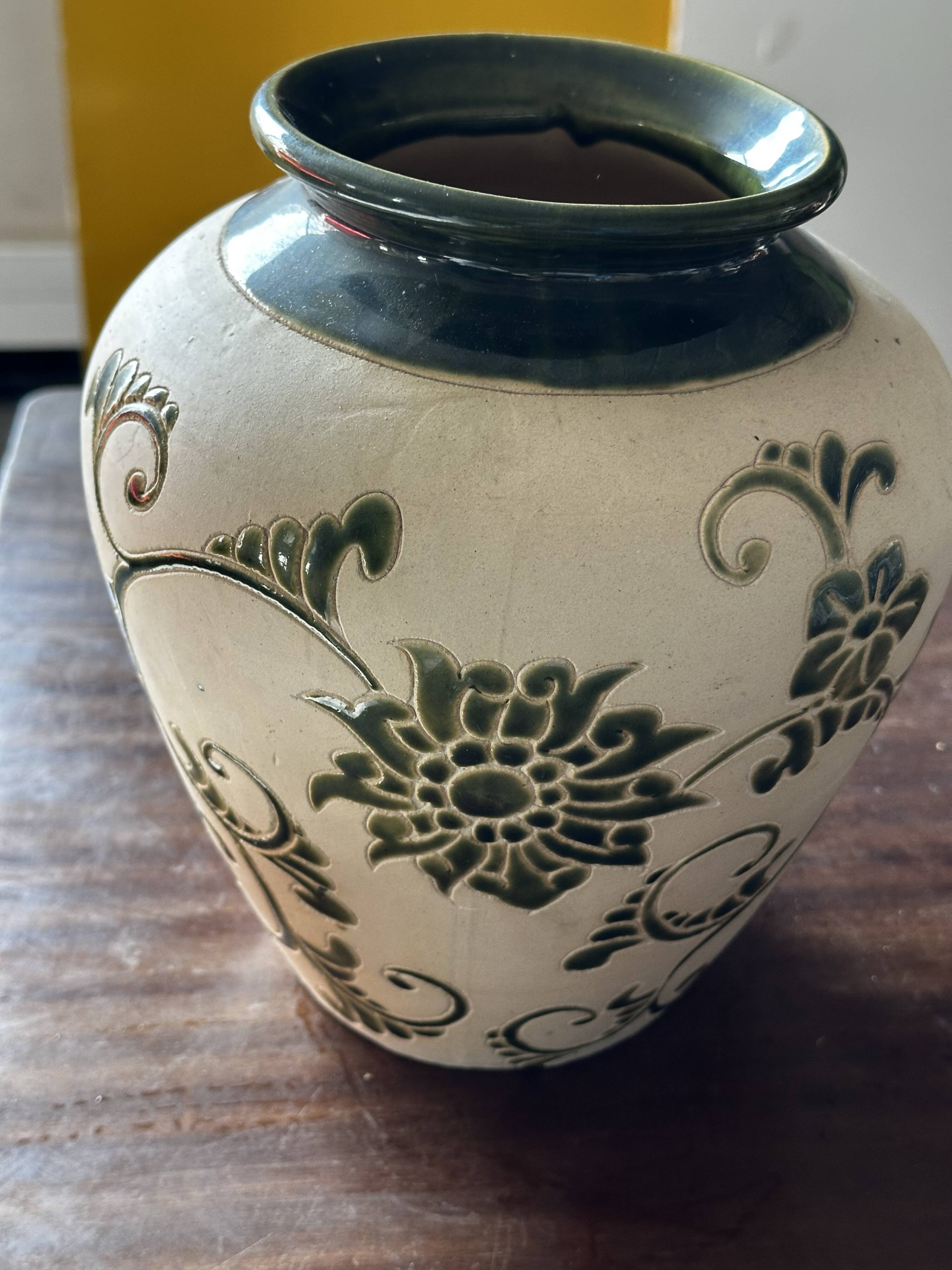 Art Deco vase signed GV (Croismare) raw and glazed ceramic