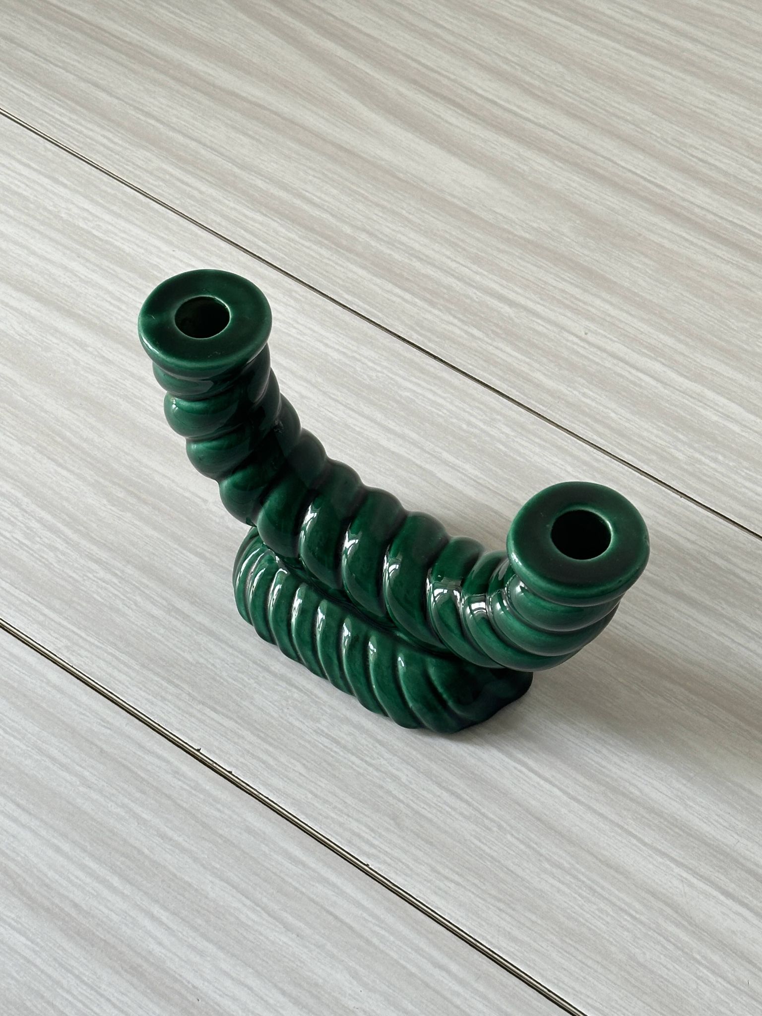 Twisted candle holder with 2 lights from the 40s, in green ceramic