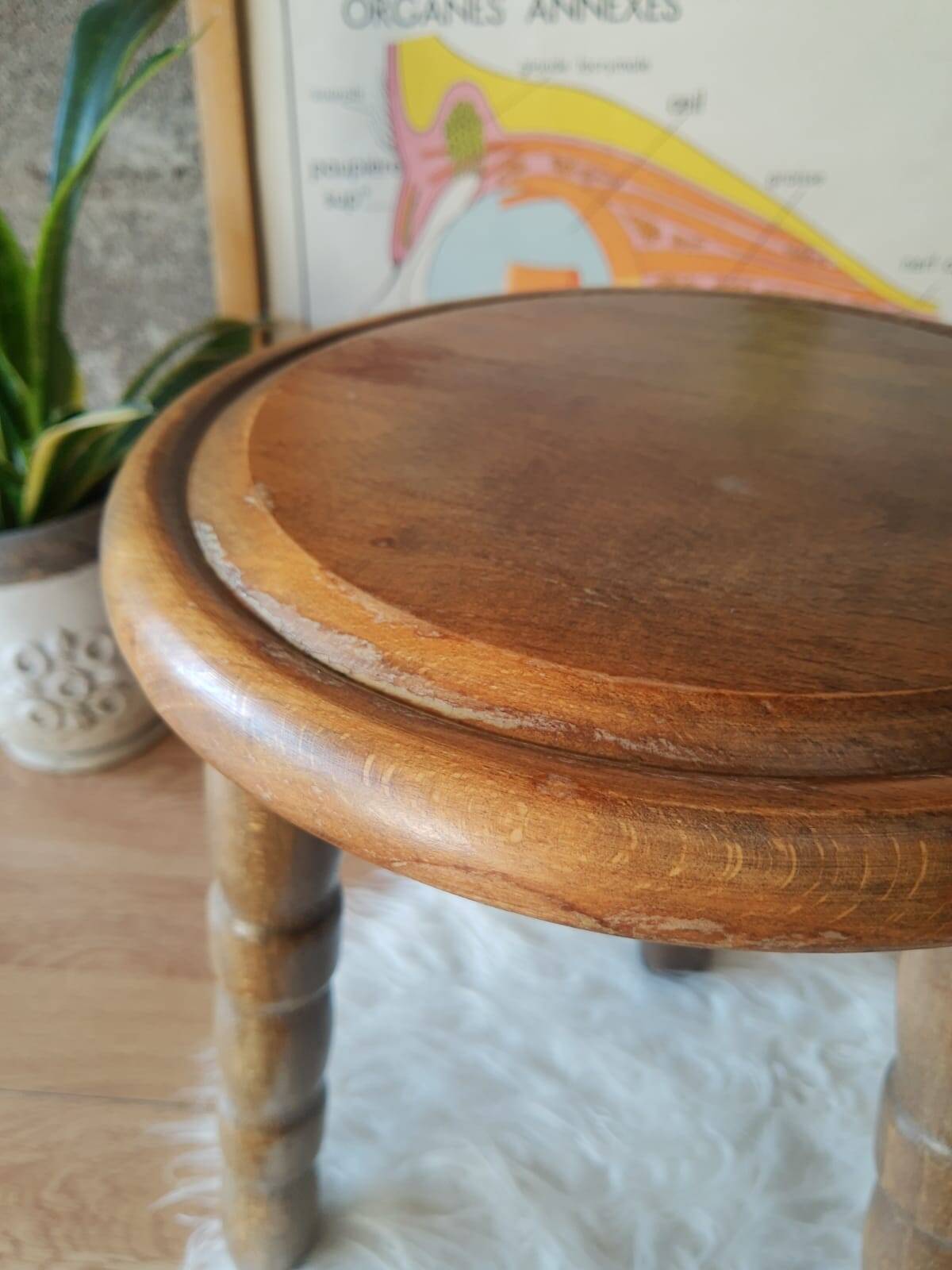 Ancien tabouret de ferme, campagne en bois tripode