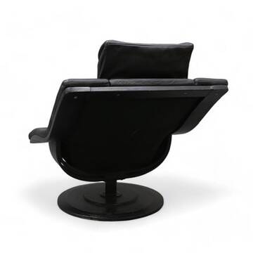 TAKASHI OKAMURA & ERIK MARQUARDSEN. “Move” - Lounge chair & Ottoman