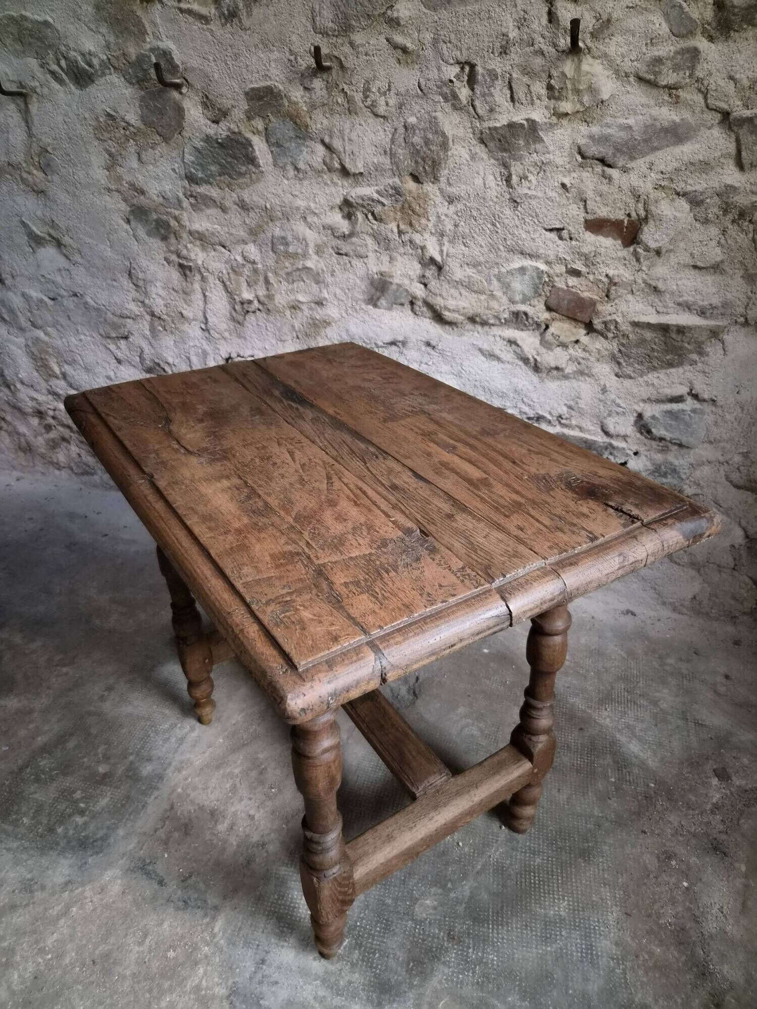 18th-century oak table / Small desk – Rustic French country table