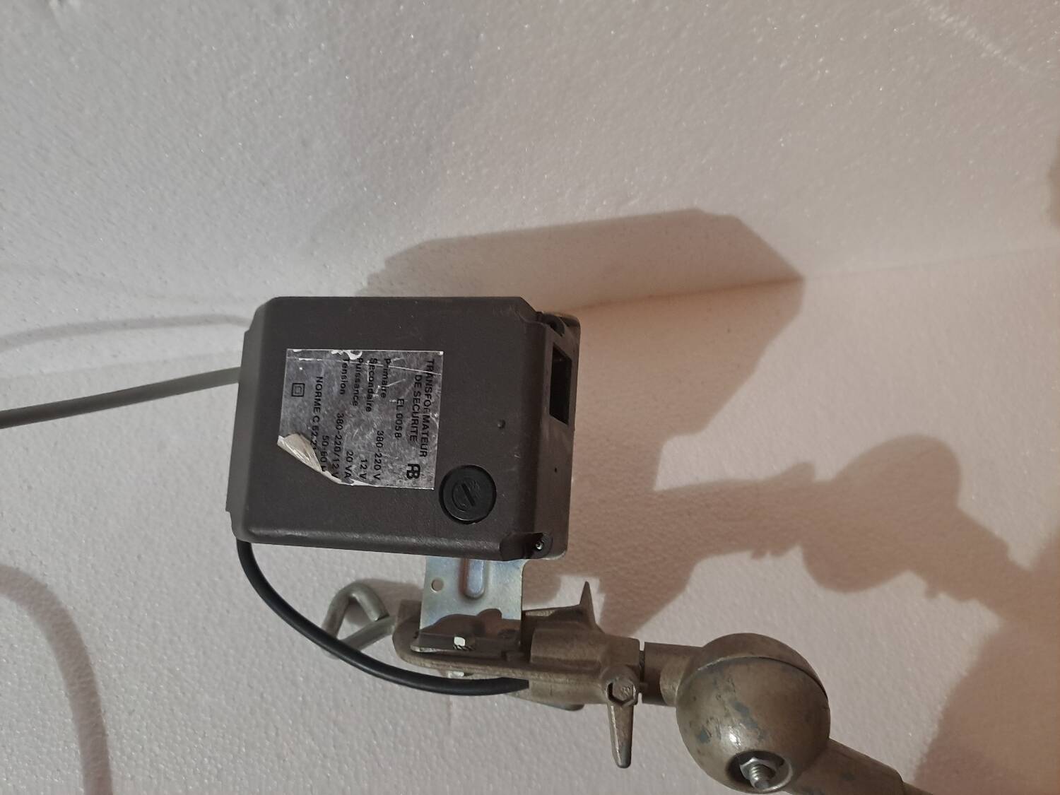 Old industrial articulated workshop lamp
