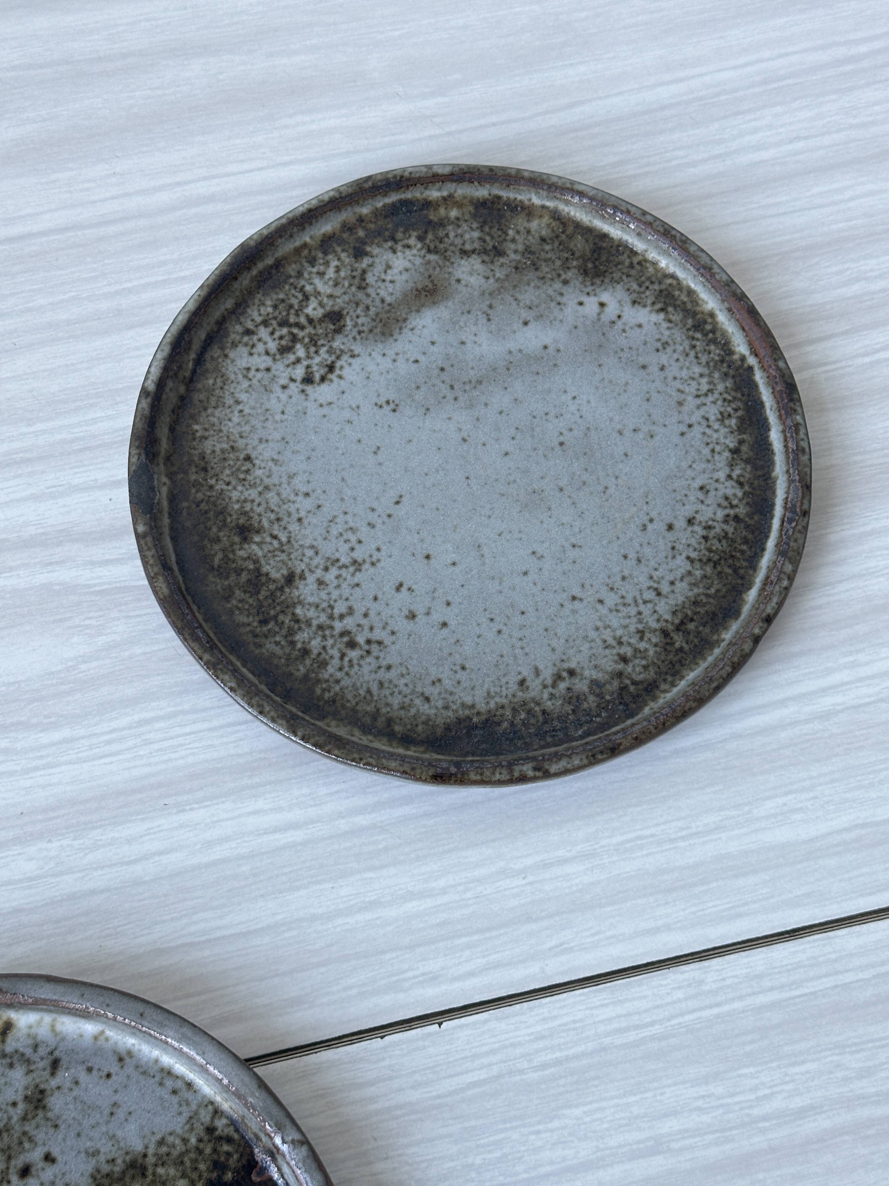 Thierry & Chantal Robert plates, Ponce sur le Loir