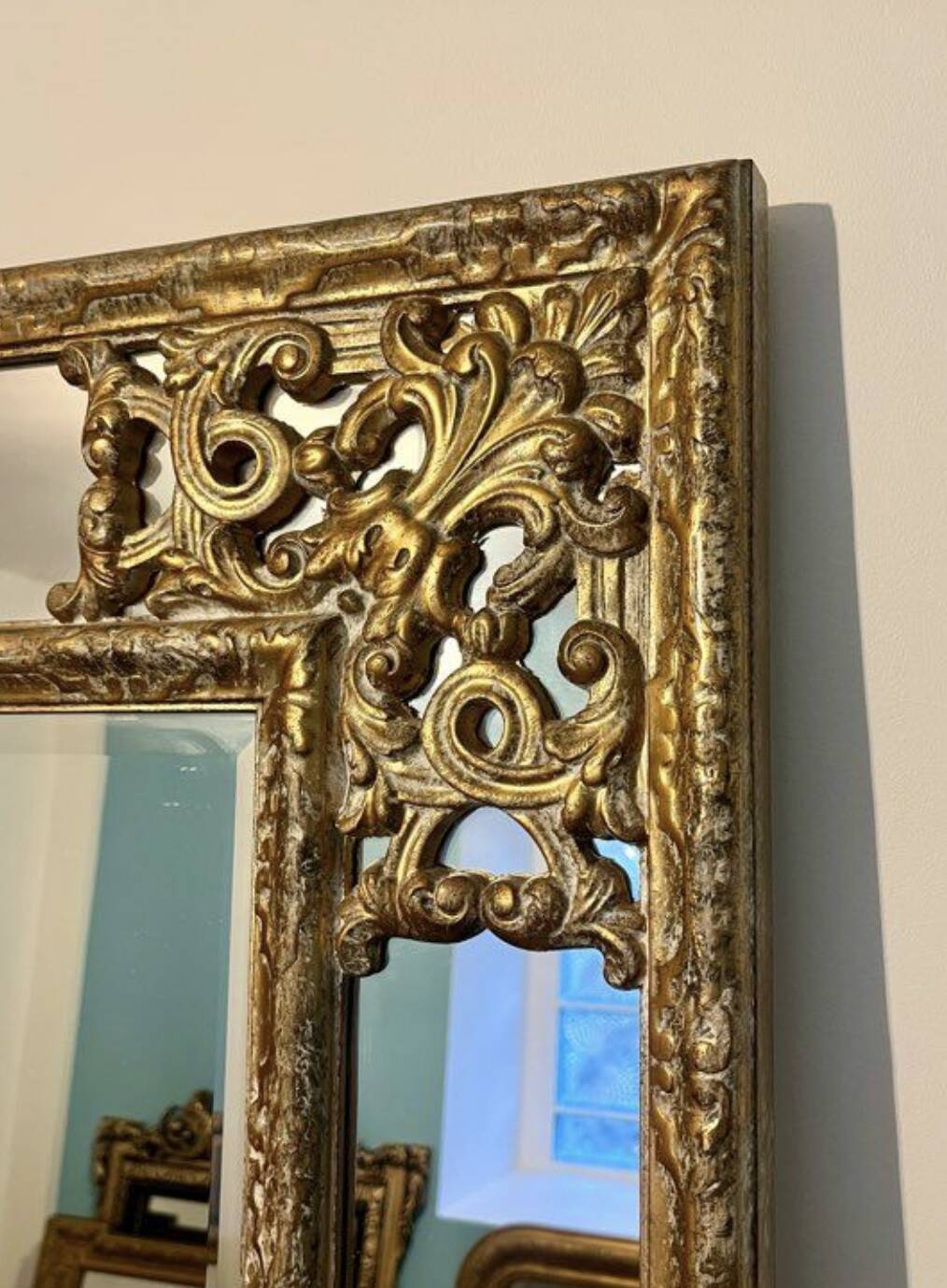 Deknudt mirror with gold frame – 83×102 cm –