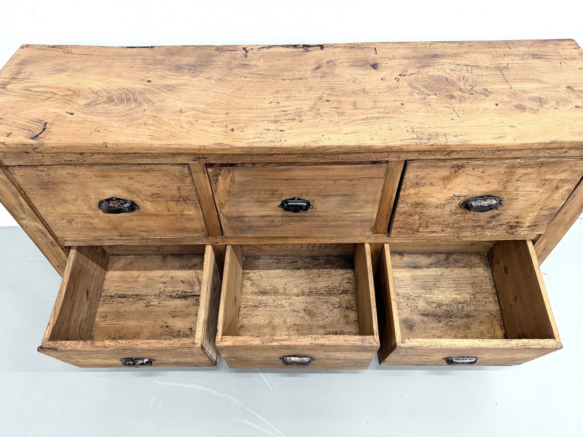 Six-drawer workshop cabinet