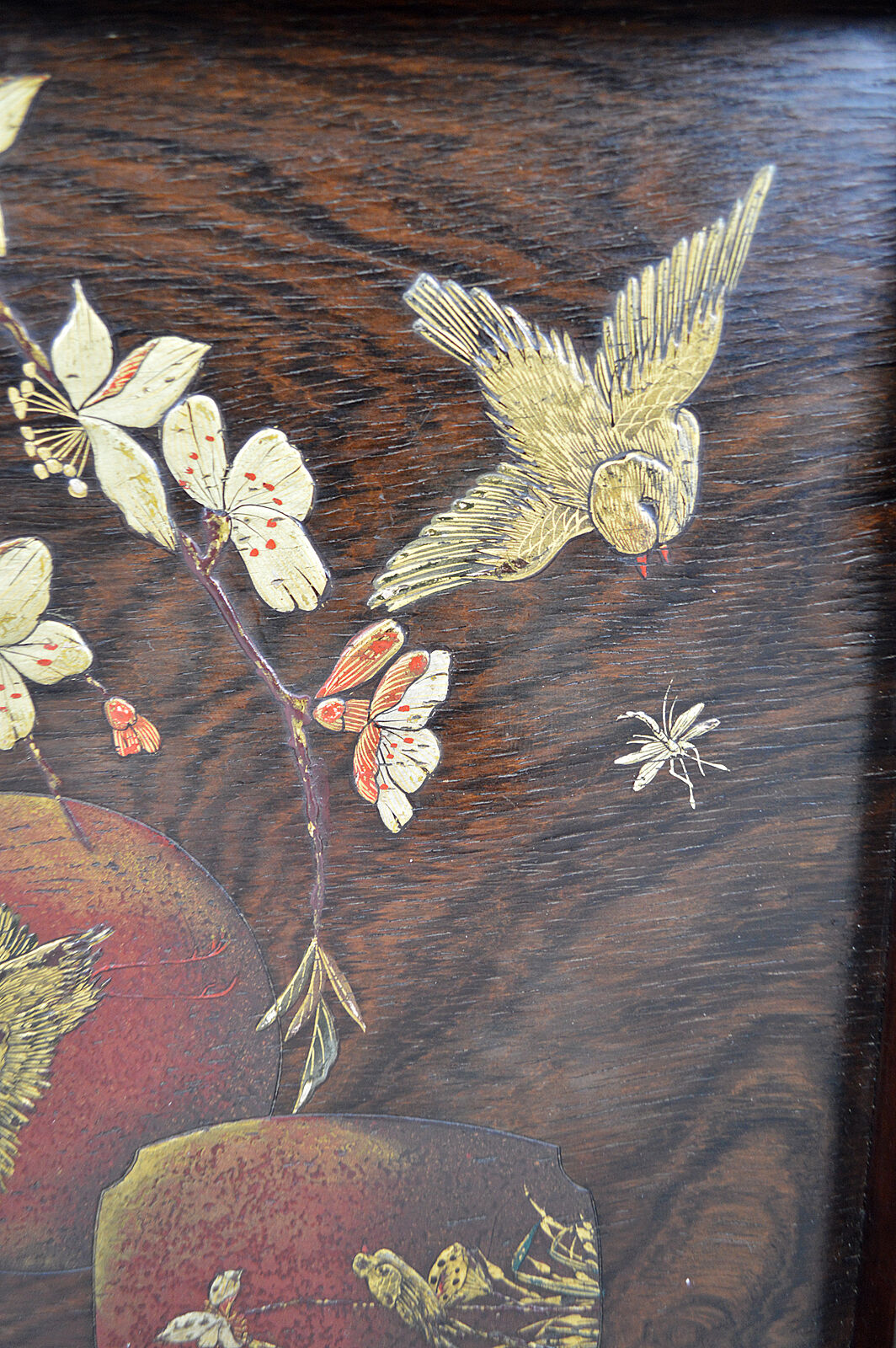 Japanese pedestal table in carved wood and lacquered panels, France, circa 1880