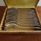12 Art Deco dessert spoons hallmarked in silver metal - In case - 1920