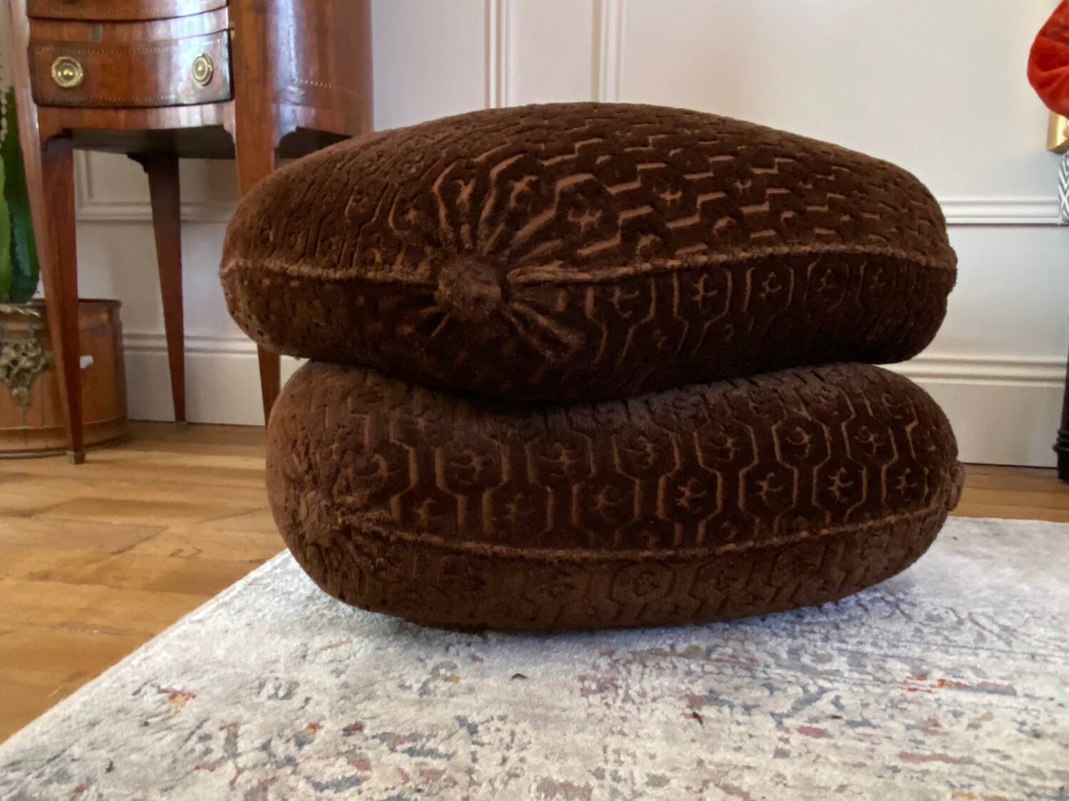 Vintage velvet pouf by Jacques Charpentier for Maison Jansen, 1970