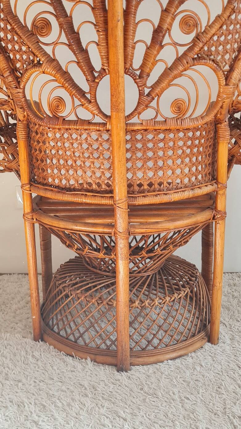Emmanuelle chair Peacock vintage rattan
