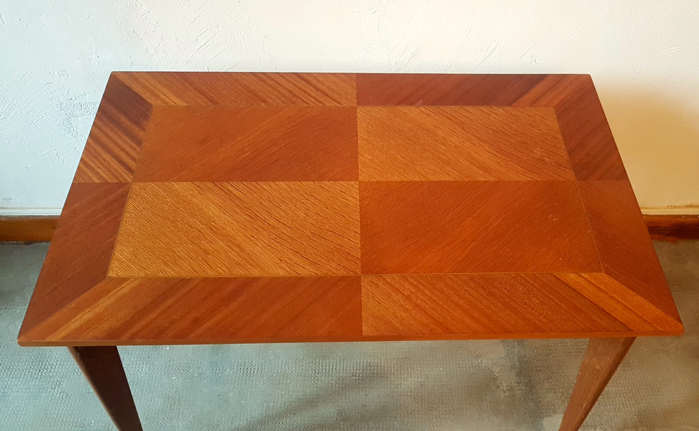 Extra coffee table marquetry