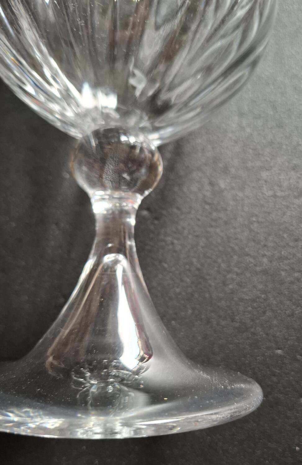 Crystal coupe signed by Daum