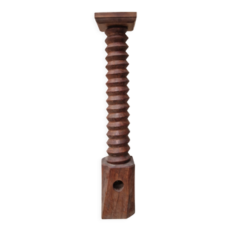 Saddle screw press