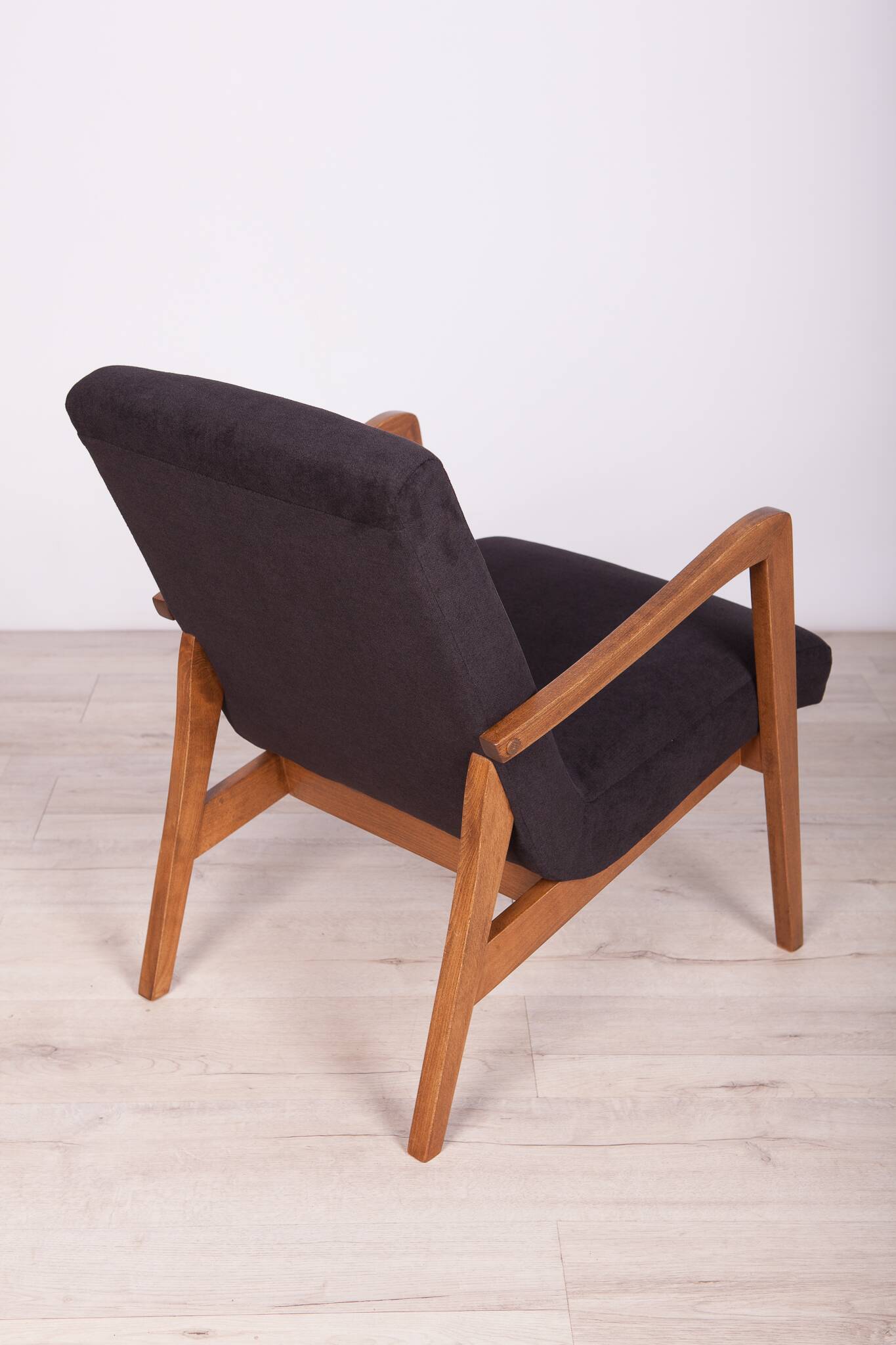 Type 300-138 Beech Armchairs from Bystrzyckie Furniture Factory, 1960s, Set of 2