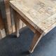 Table de ferme avec tiroirs en bois brut