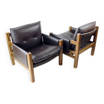 Lot de 2 chaises longues en cuir marron et noyer par Ton, Tchécoslovaquie