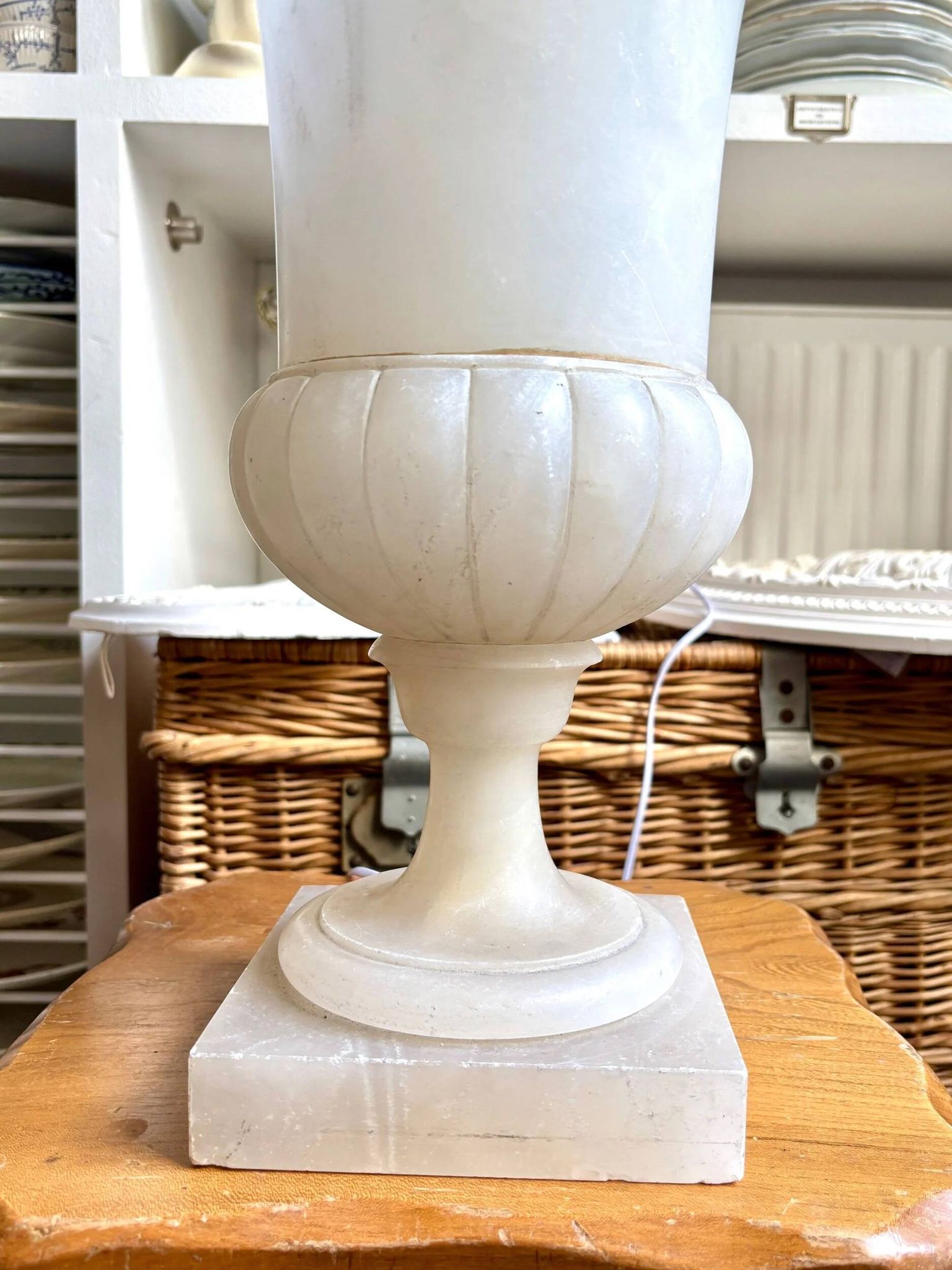 Lampe de table Médicis en albâtre