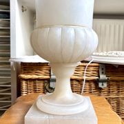 Lampe de table Médicis en albâtre